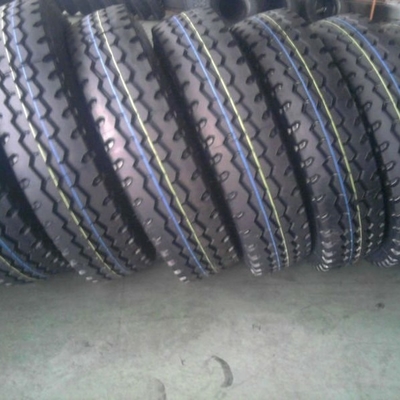 pneus do caminhão basculante da mineração 80R22.5 dos pneus 12R22.5 295 de 255mm TBR