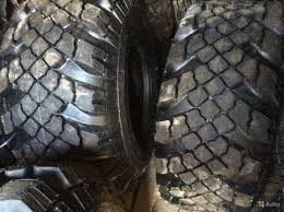 325-95R21 Pneus para veículos militares