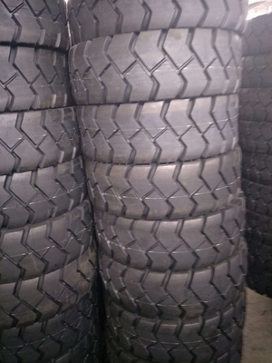 Pneus para empilhadeiras industriais