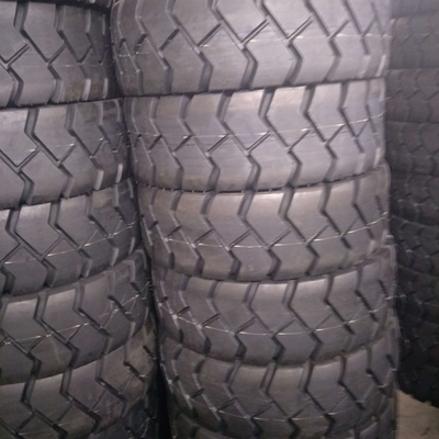 Pneus para empilhadeiras industriais